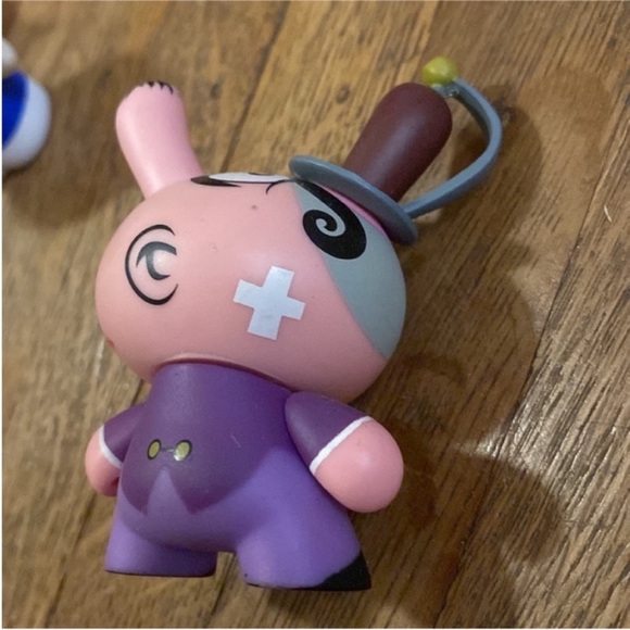 Dunny Triclops Vinyl Kidrobot - Picture 3 of 9